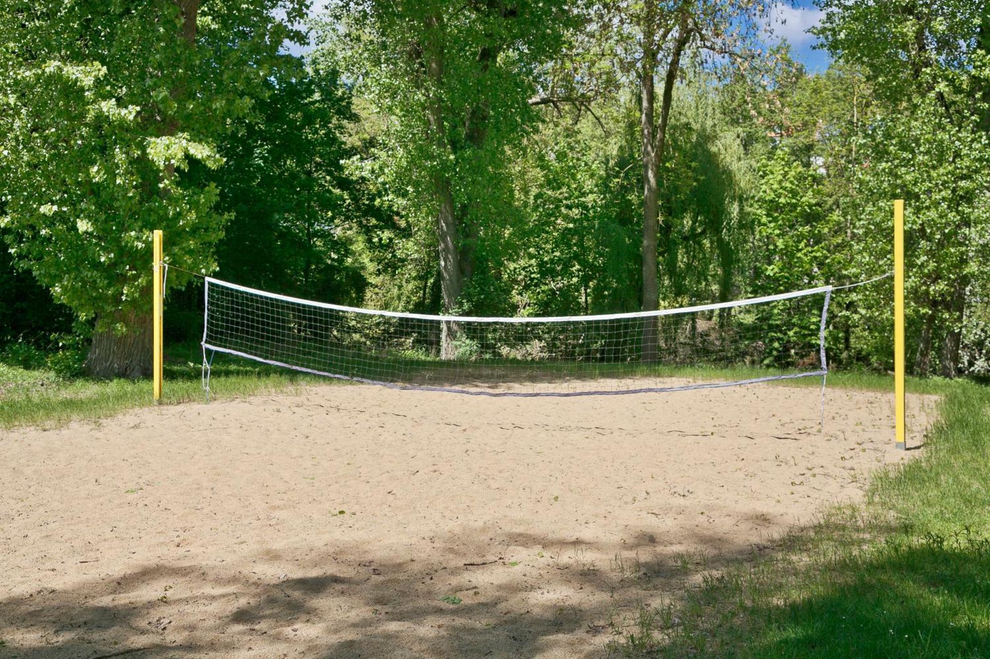 Knaus Campingpark Frickenhausen Фрикенхаузен на Майн Екстериор снимка